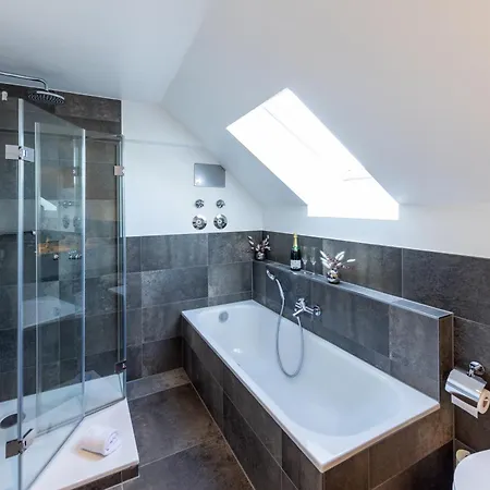 Ravensberger Hof 3*