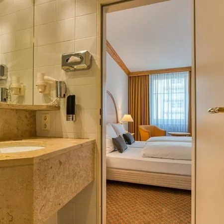 Hotel Ravensberger Hof 3*